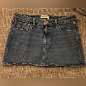 Abercrombie & Fitch Mid-Rise Denim Mini Skirt - Curve Love